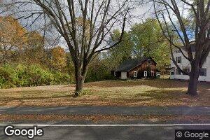 28 Prospect St, Hatfield, MA 01038