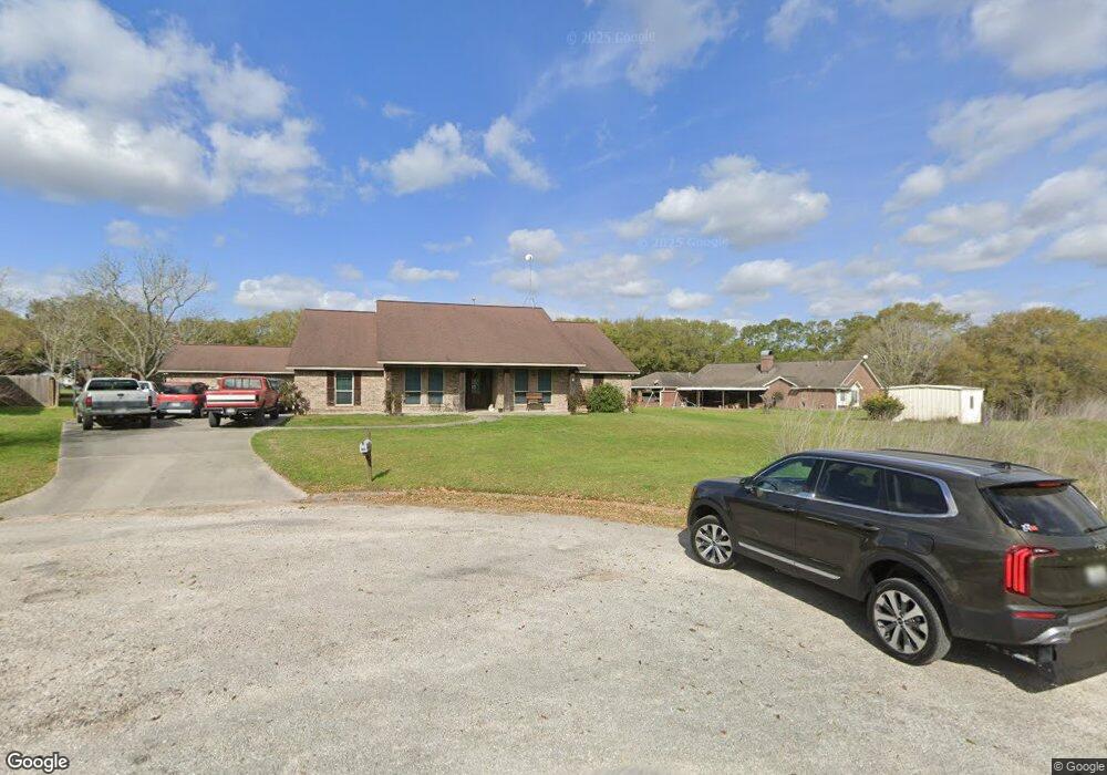 704 Schumann Dr, East Bernard, TX 77435 - photo 1