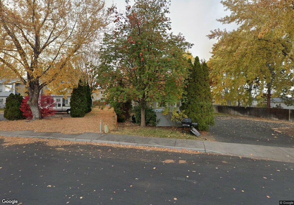 457 NW 17th St unit 1, Redmond, OR 97756 - photo 1