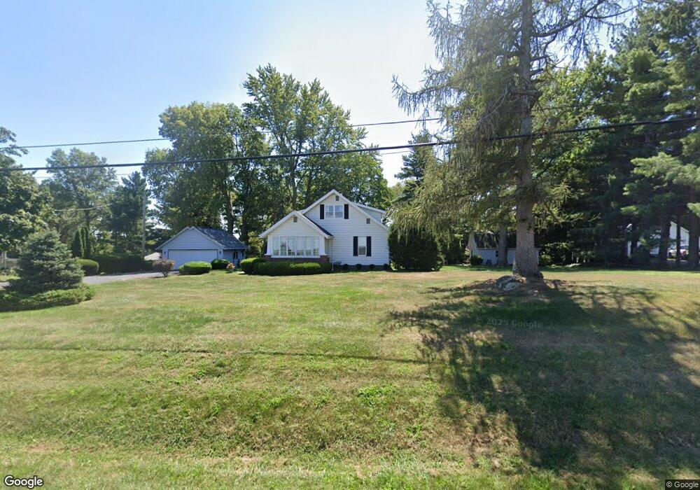 2335 Mound Rd, Jacksonville, IL 62650 - photo 1