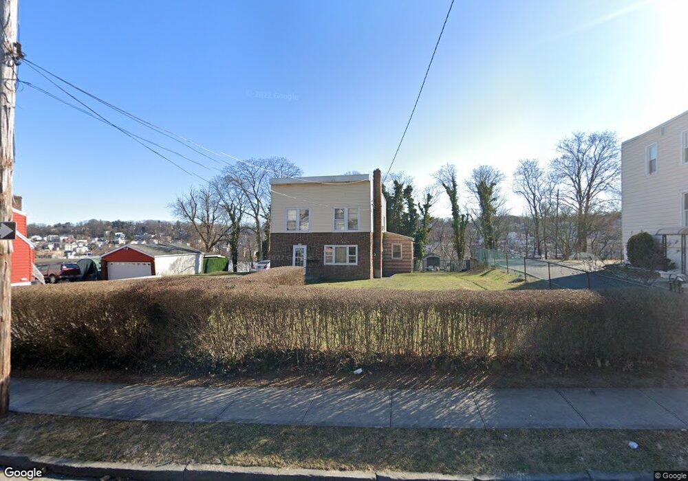 152 Woodland Ave, Yonkers, NY 10703 - photo 1