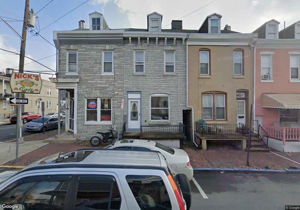 1048 Chestnut St, Reading, PA 19602 - photo 1