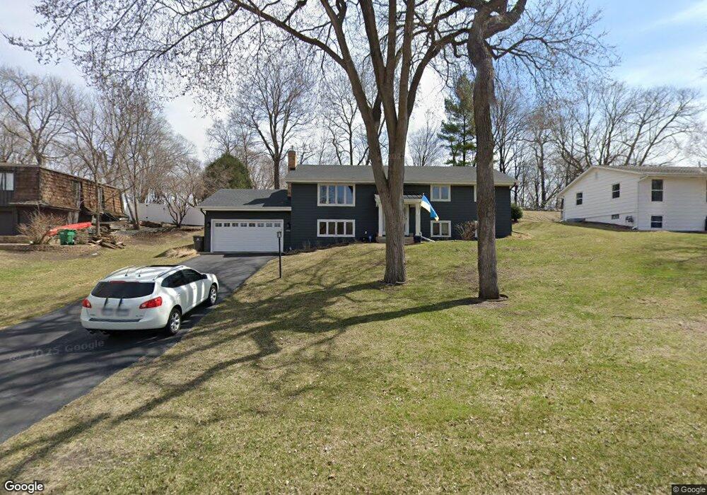 4261 Inwood Rd, Minnetonka, MN 55345 - photo 1