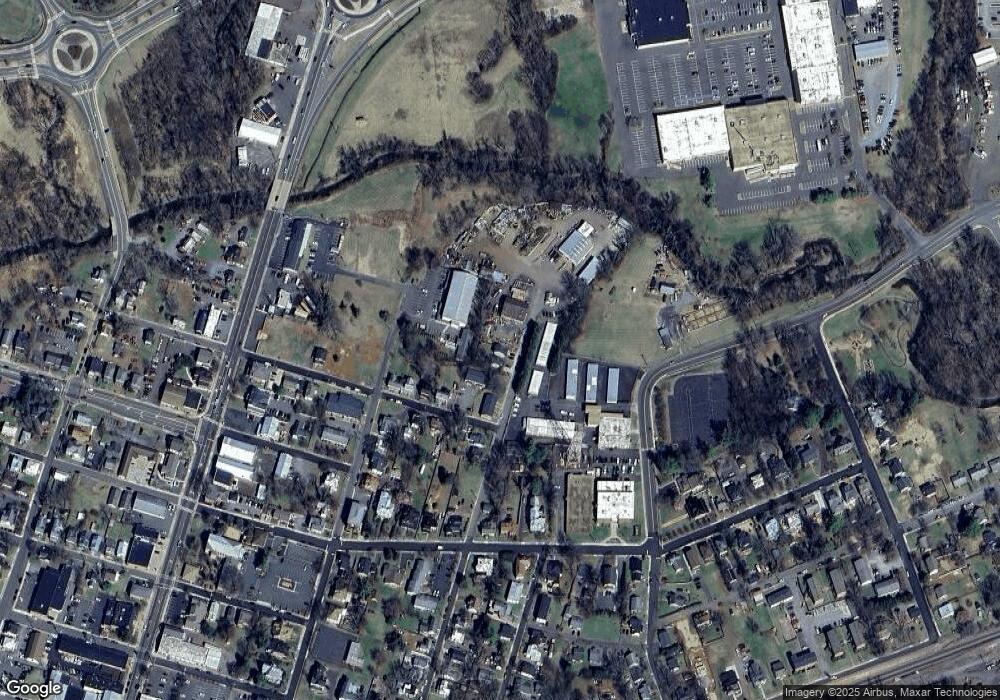 714 N Commerce St, Culpeper, VA 22701 - photo 1