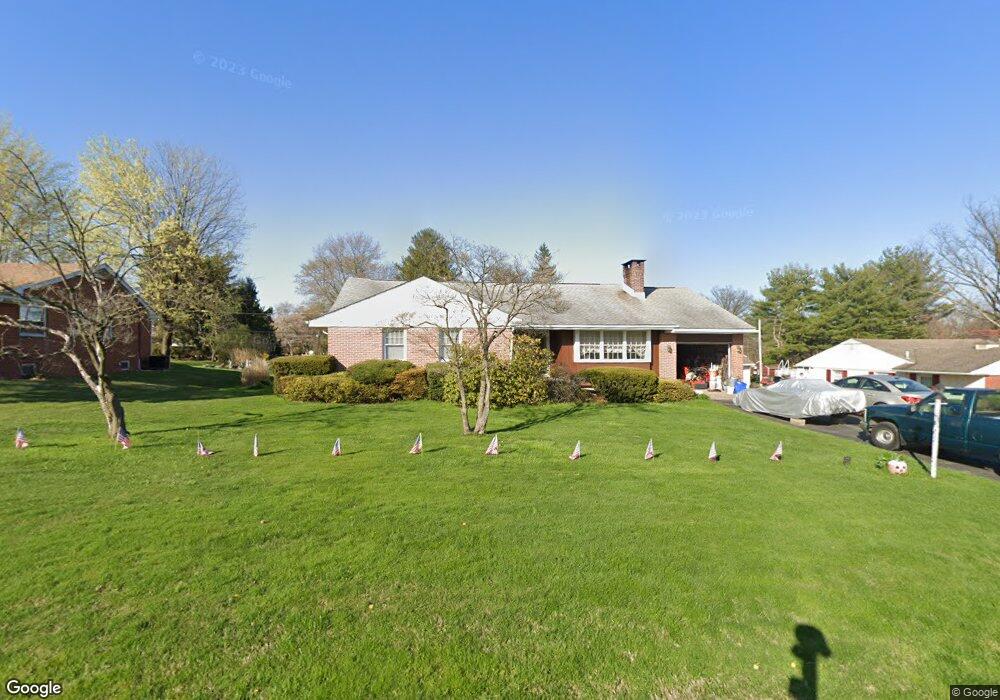 2009 Ardin Dr, Norristown, PA 19403 - photo 1