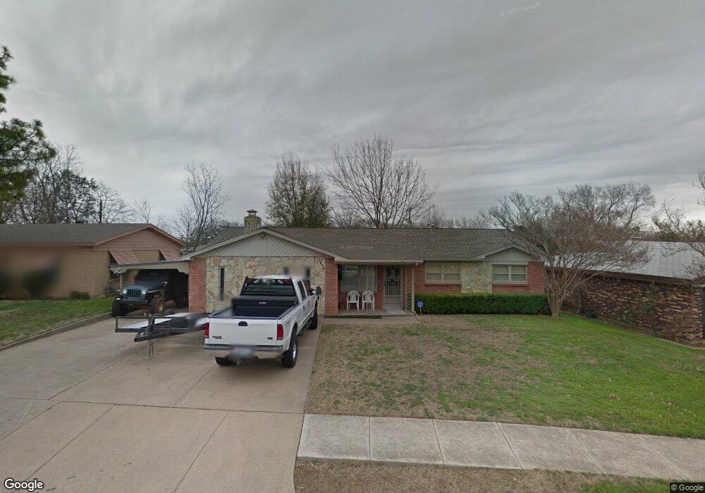 876 Russell Ln, Bedford, TX 76022 - photo 1