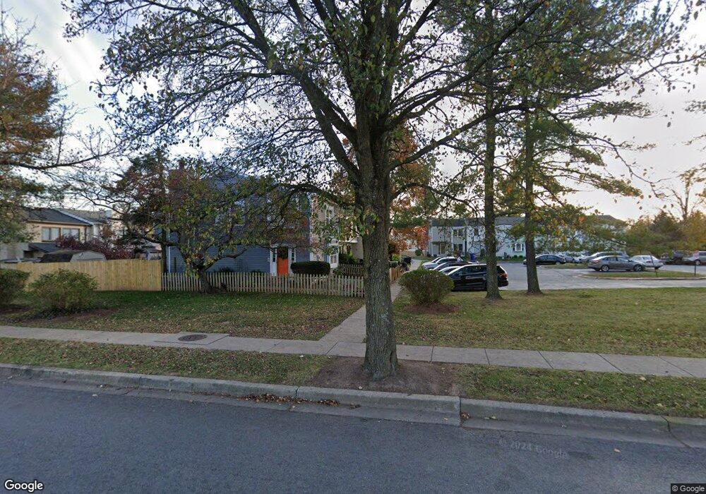 17476 Hoskinson Rd, Poolesville, MD 20837 - photo 1