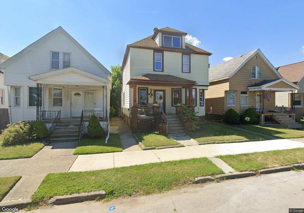 2042 Norwalk St, HamtraMcK, MI 48212 - photo 1