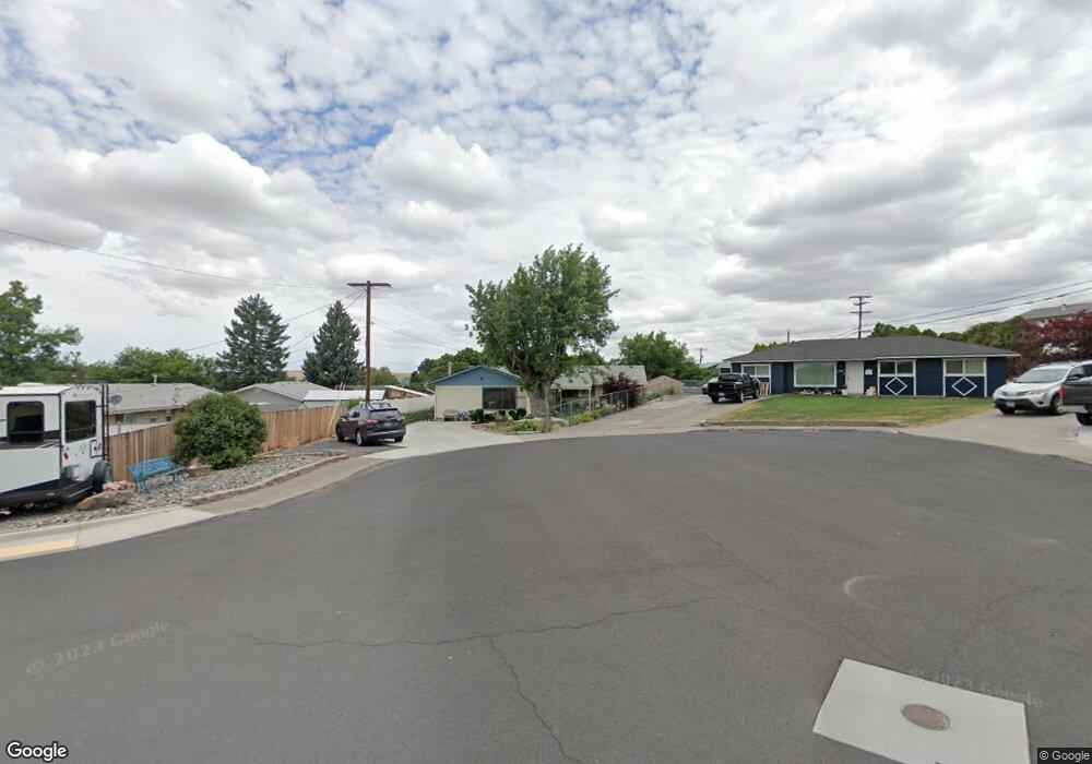 2401 SW Marshall Ave, Pendleton, OR 97801 - photo 1