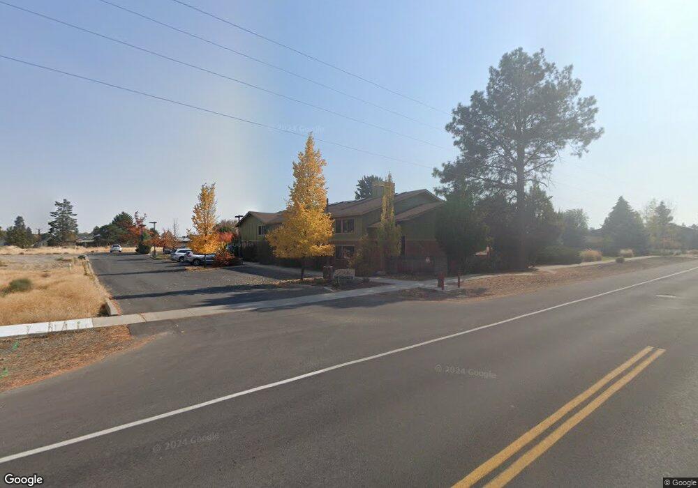 61690 Pettigrew Rd, Bend, OR 97702 - photo 1