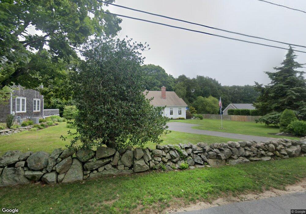 7 Rockland St, South Dartmouth, MA 02748 - photo 1