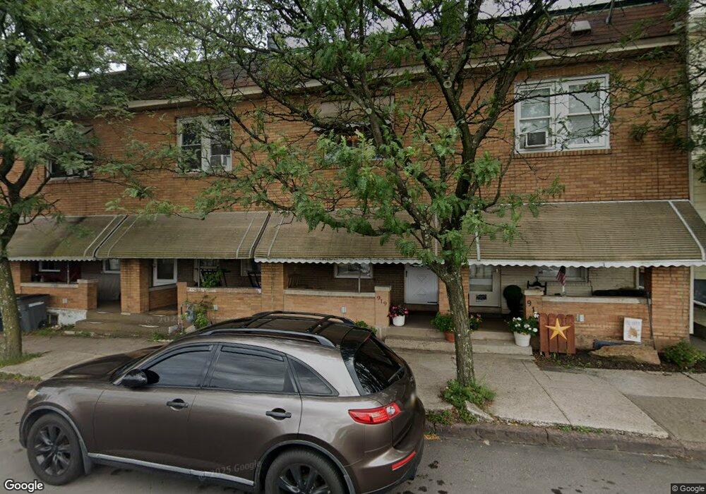 923 W Diamond Ave, Hazleton, PA 18201 - photo 1