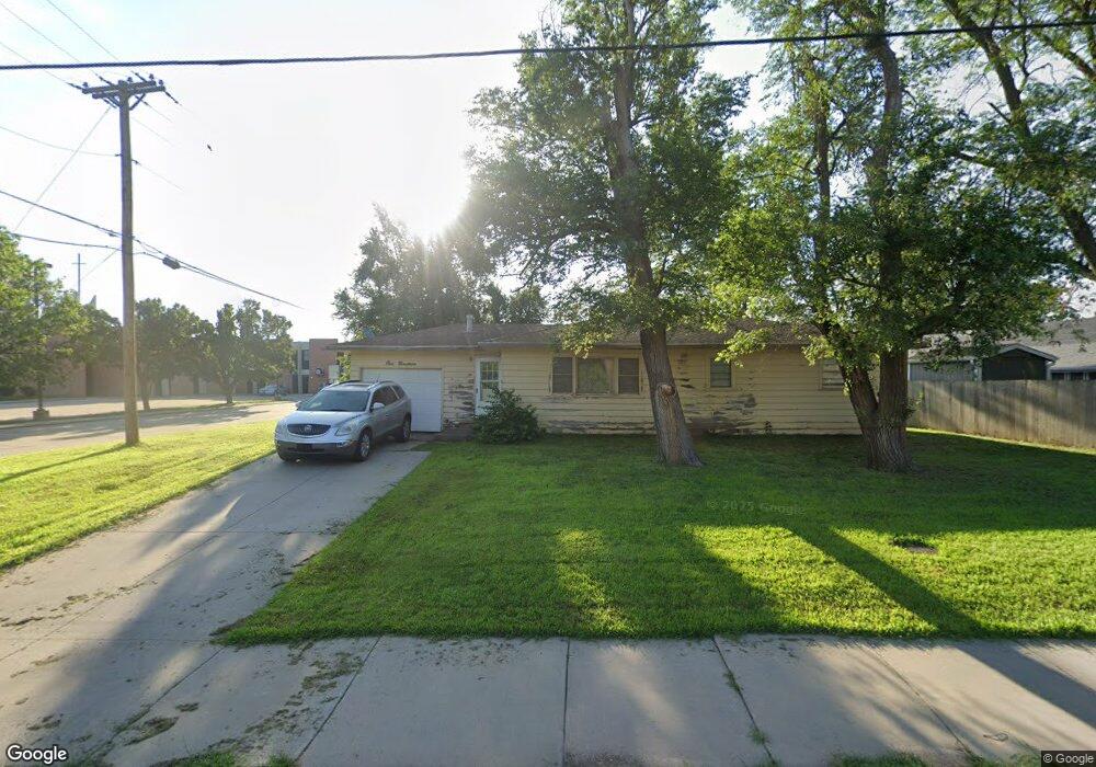 119 S Maxwell St, McPherson, KS 67460 - photo 1