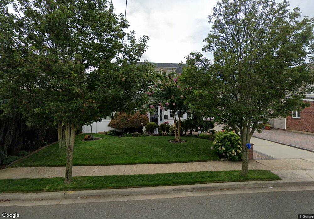 76 Noble St, Lynbrook, NY 11563 - photo 1