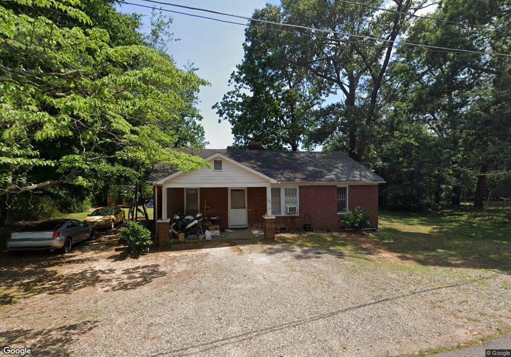 207 Marjorie Rd, Statesville, NC 28625 - photo 1