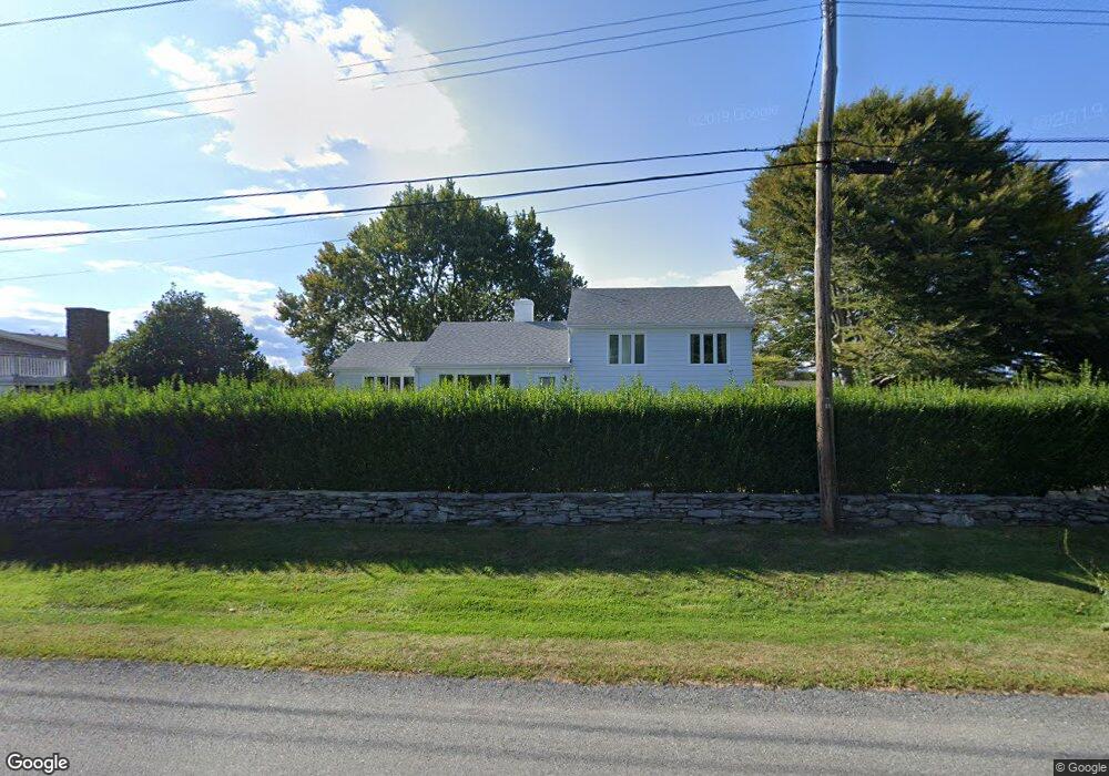 258 Vaucluse Ave, Middletown, RI 02842 - photo 1