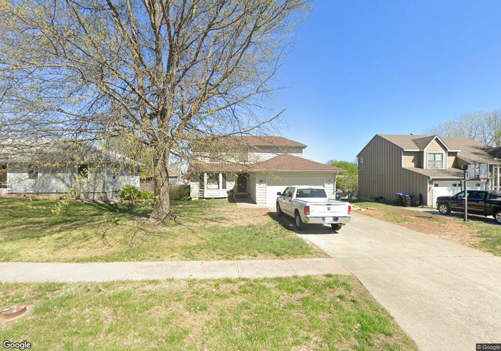 2836 SW Dukeries Rd, Topeka, KS 66614 - photo 1