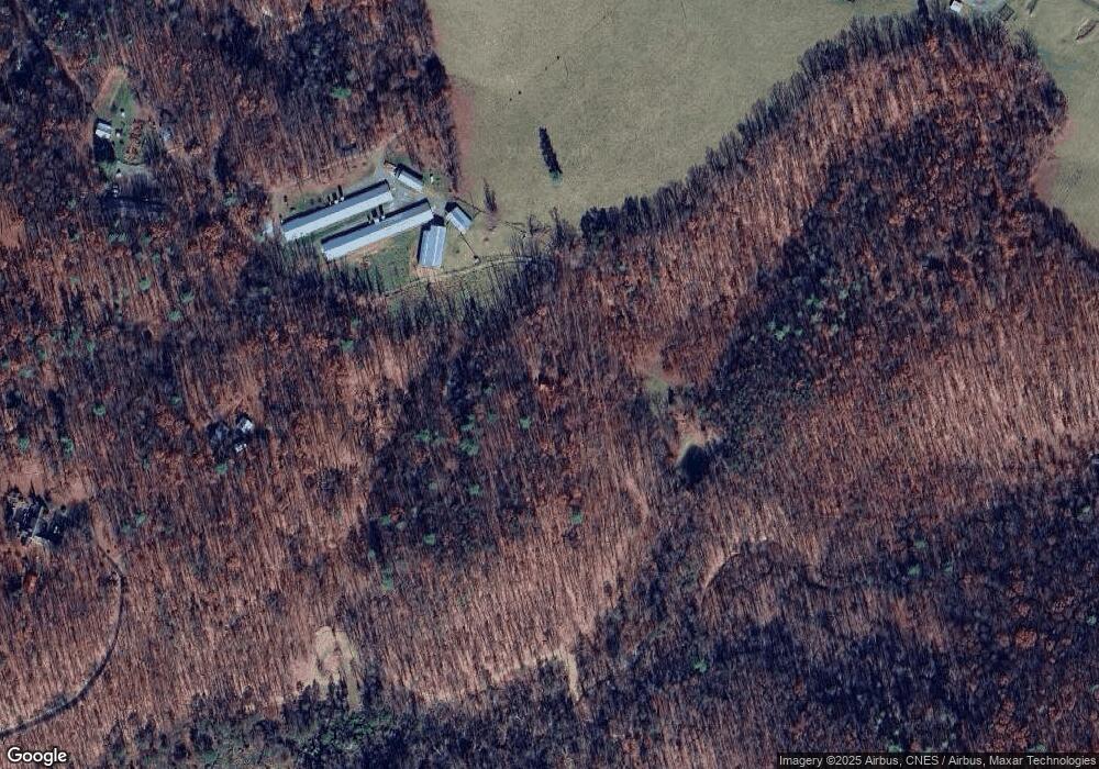 262 Crossover Ln, Moorefield, WV 26836 - photo 1