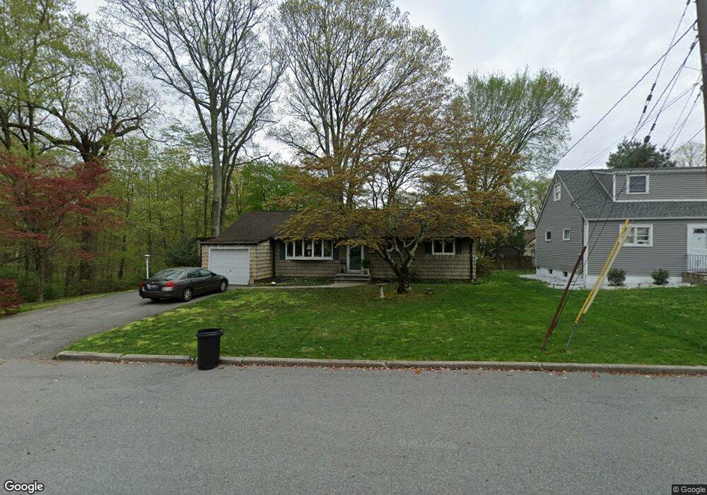 28 Briarbrook Rd, Ossining, NY 10562 - photo 1
