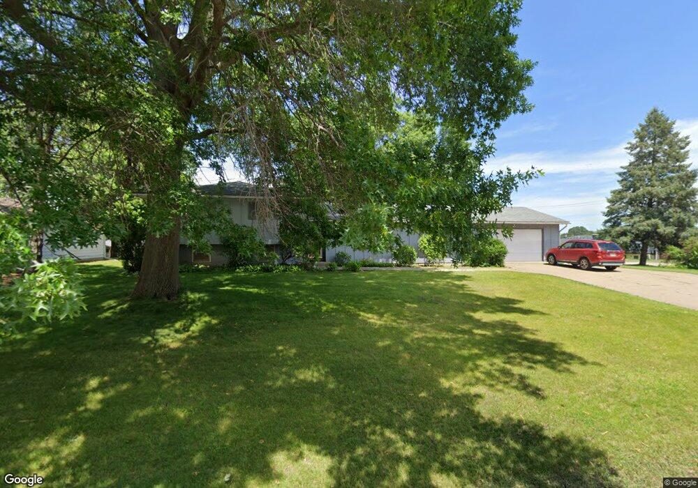 2328 E 46th St, Davenport, IA 52807 - photo 1