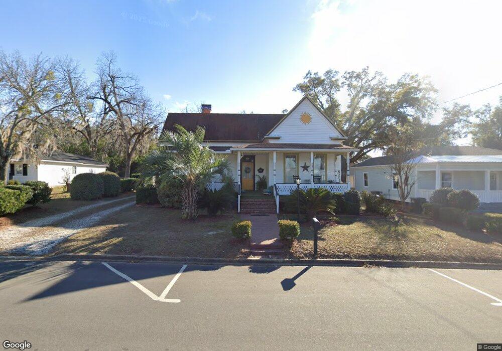 525 W Broughton St, Bainbridge, GA 39817 - photo 1