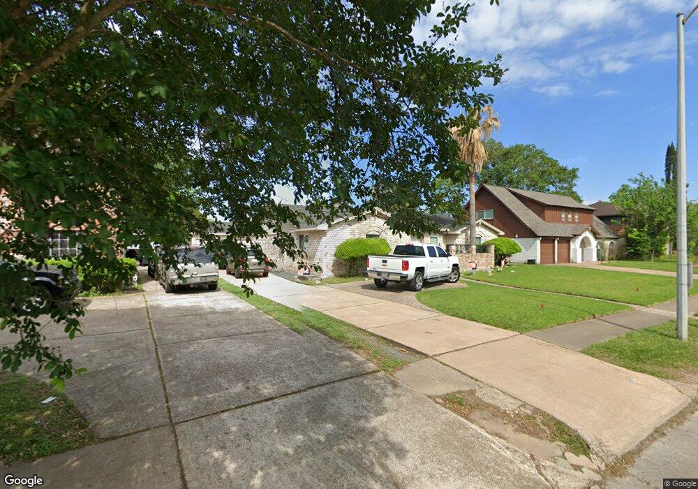 7823 Antoine Dr, Houston, TX 77088 - photo 1
