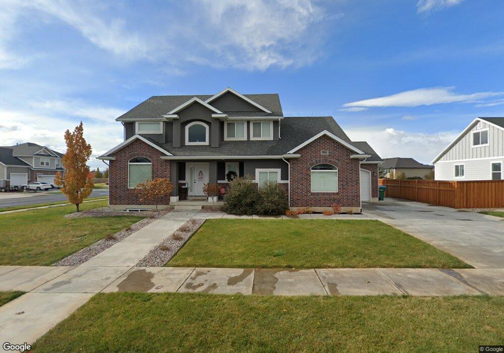 704 S 1425 W, Layton, UT 84041 - photo 1