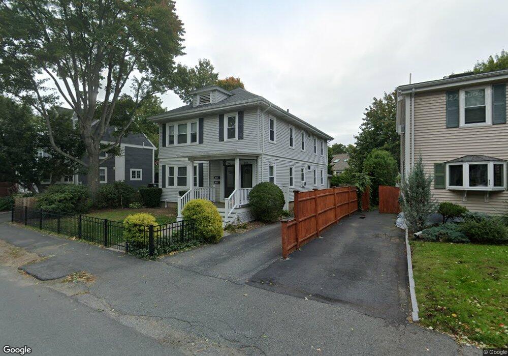 184 Parmenter Rd unit 184, Newton, MA 02465 - photo 1