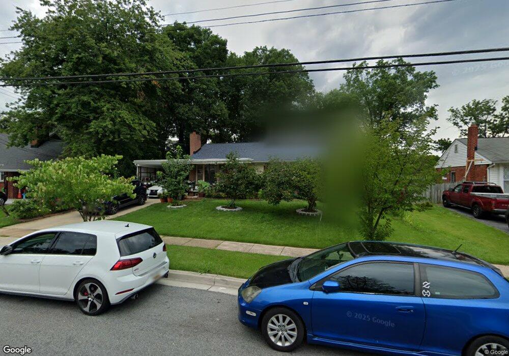 8426 Ravenswood Rd, New Carrollton, MD 20784 - photo 1