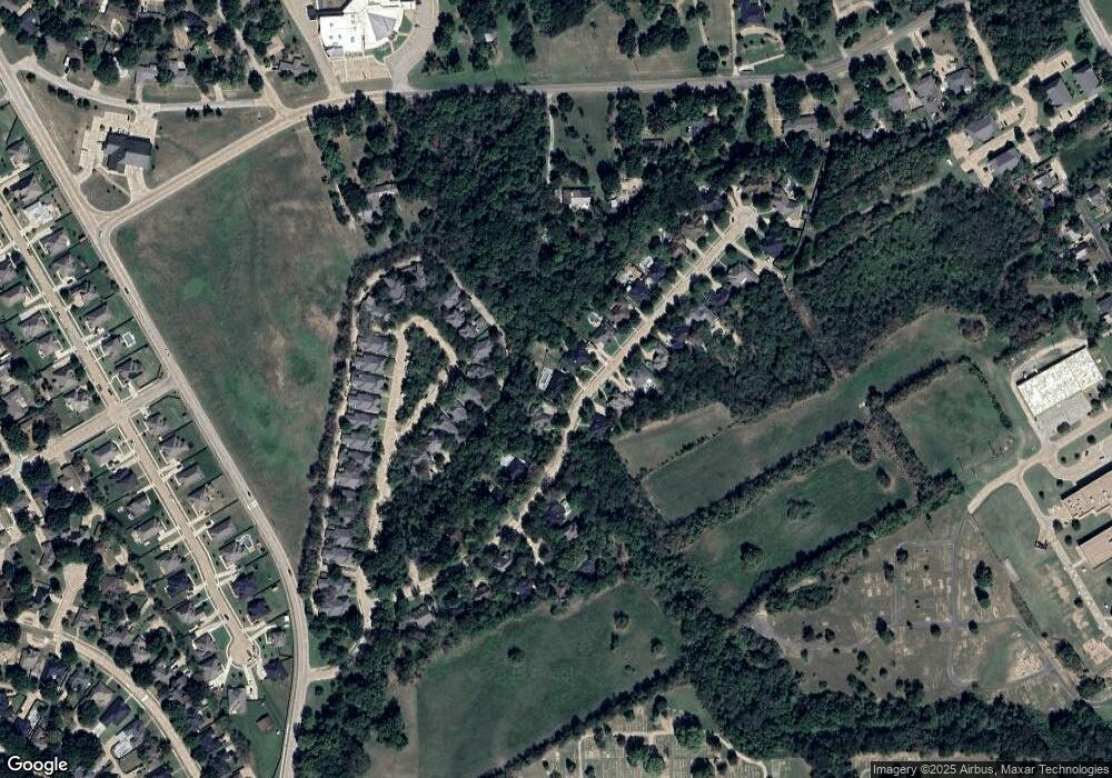 1208 Oak Creek Dr, Ennis, TX 75119 - photo 1