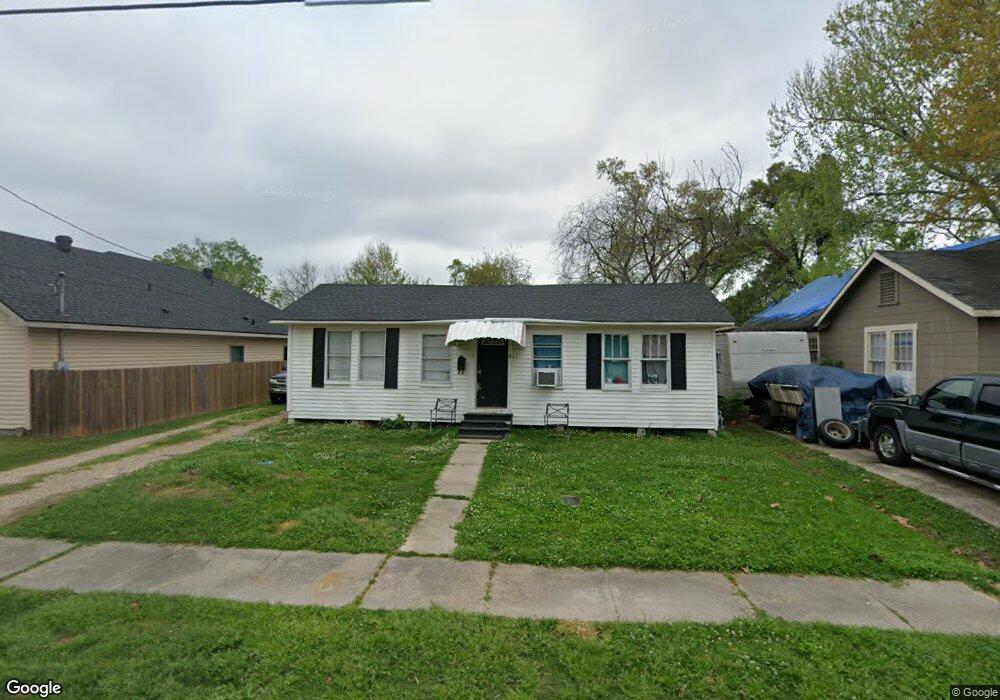 811 Orange St, Lake Charles, LA 70601 - photo 1