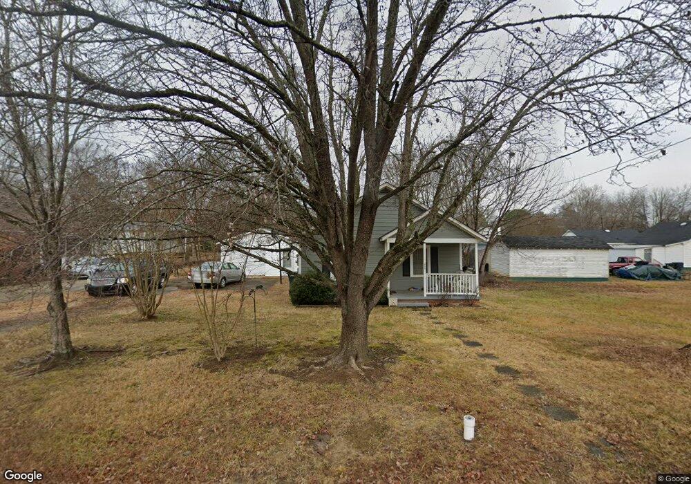 204 E Fairview Dr, Oxford, NC 27565 - photo 1