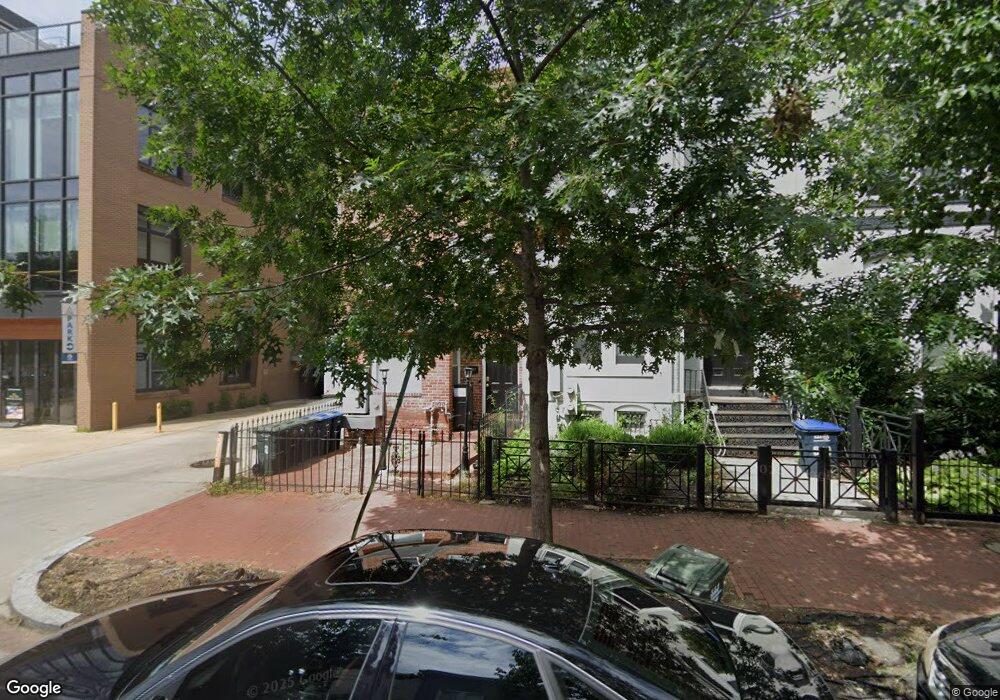 818 7th St NE, Washington, DC 20002 - photo 1