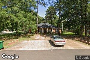 2228 Old Dominion Dr, Albany, GA 31721