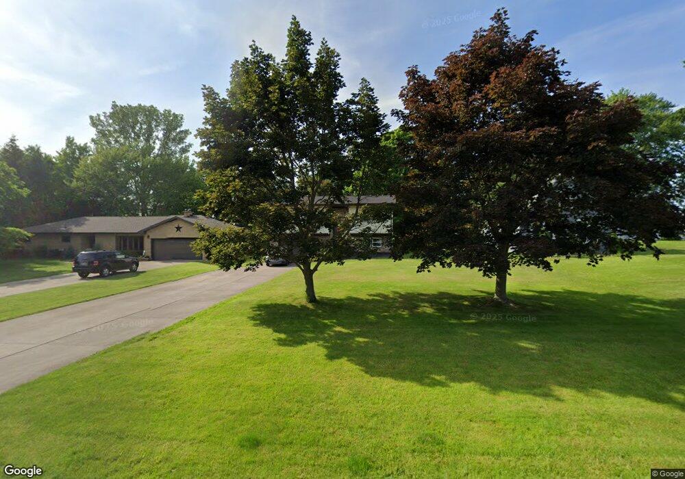 3104 Bradford Ave, Erie, PA 16506 - photo 1