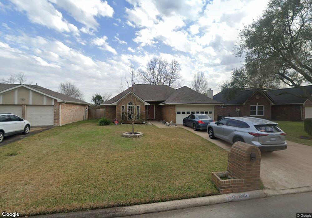 1040 Wildwinn Dr, Alvin, TX 77511 - photo 1