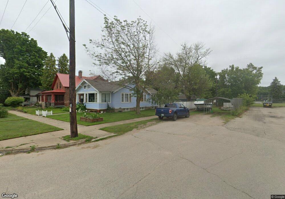 817 8th Ave, Menominee, MI 49858 - photo 1