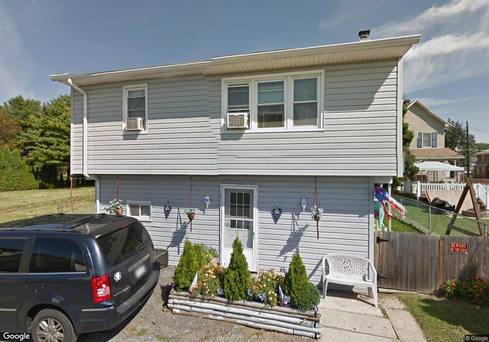 703 Heckman Ave, Nazareth, PA 18064 - photo 1