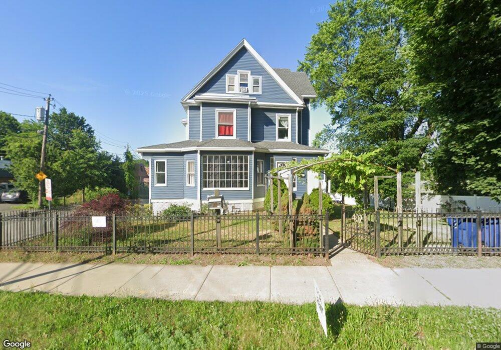 402 Revere Beach Pkwy unit 3, Revere, MA 02151 - photo 1