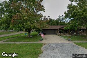 403 Locust St, Carthage, IL 62321