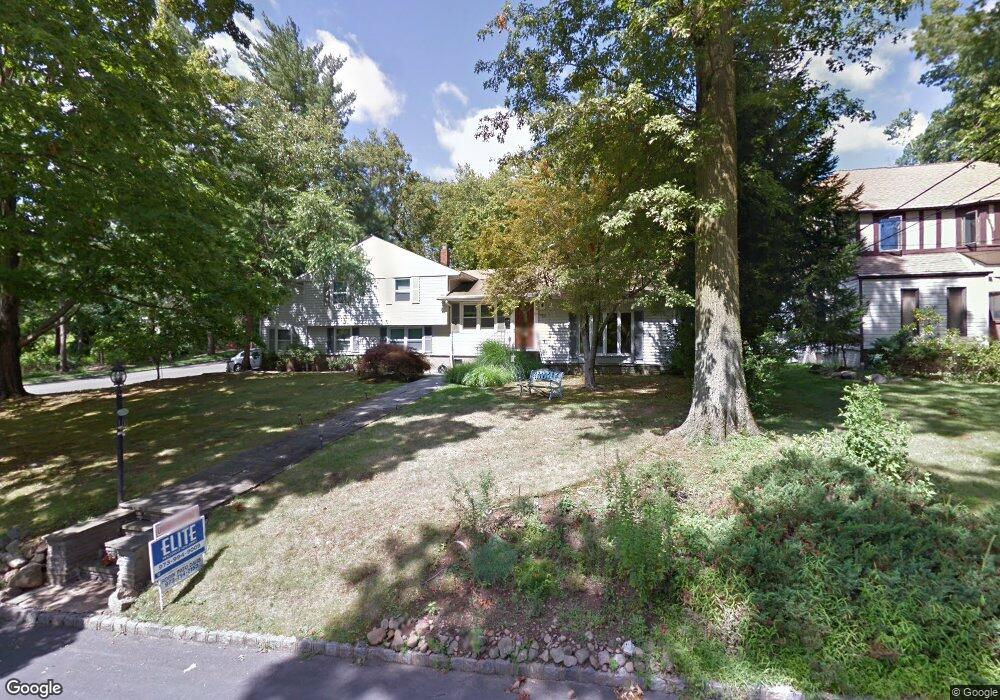 50 Crossbrook Rd, Livingston, NJ 07039 - photo 1