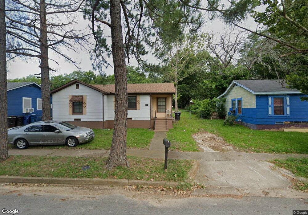 1605 Lyndana Ave, Denison, TX 75021 - photo 1