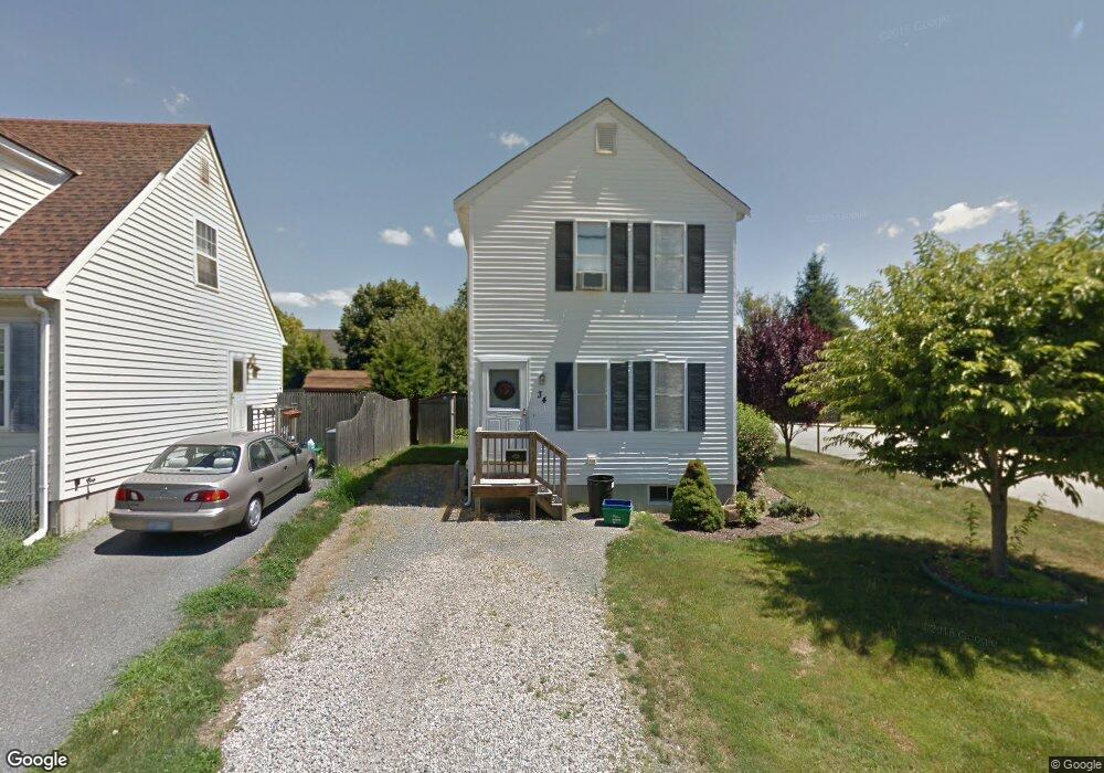 34 Beacon Ct, Newport, RI 02840 - photo 1