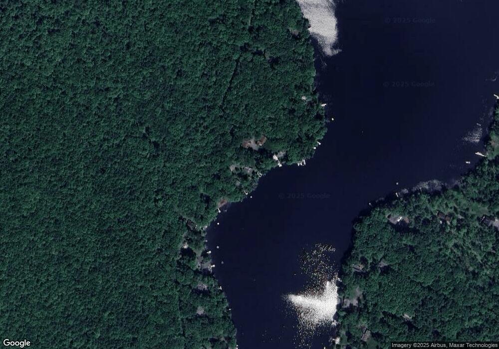 482 W Shore Dr, Hawley, PA 18428 - photo 1