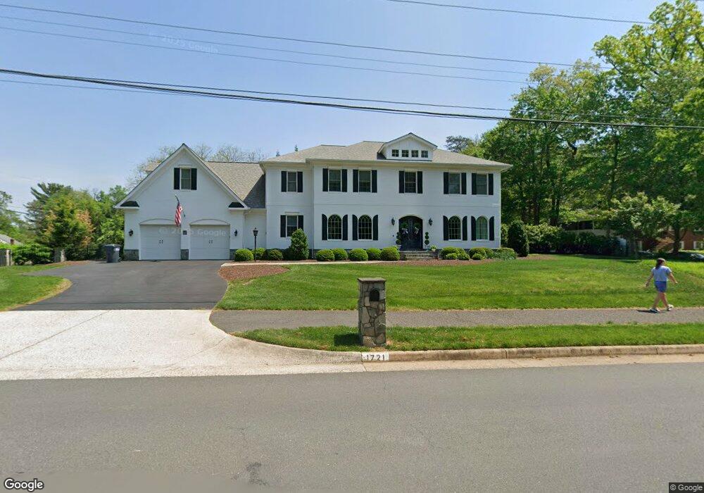 1721 Creek Crossing Rd, Vienna, VA 22182 - photo 1