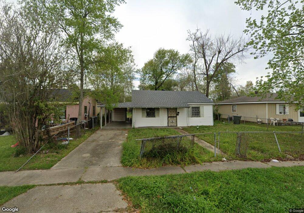 1704 9th Ave, Lake Charles, LA 70601 - photo 1