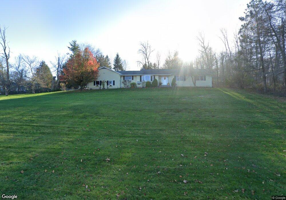 7 Cloverleaf Dr, New Fairfield, CT 06812 - photo 1