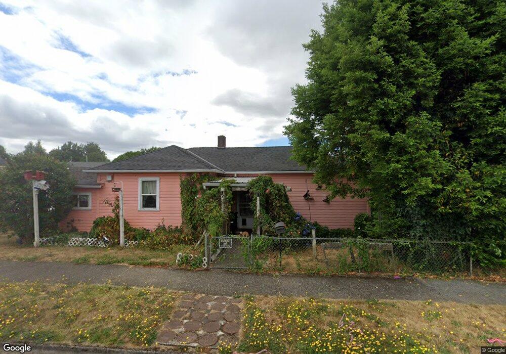 606 Harris St, Myrtle Point, OR 97458 - photo 1