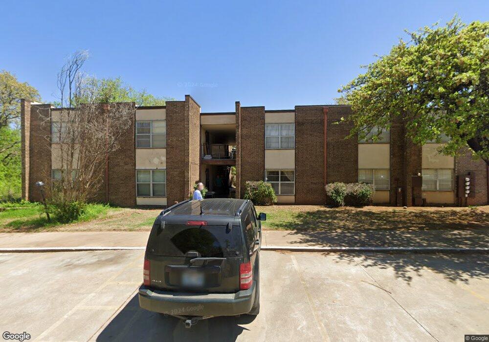 1201 Chowning Ave, Edmond, OK 73034 - photo 1