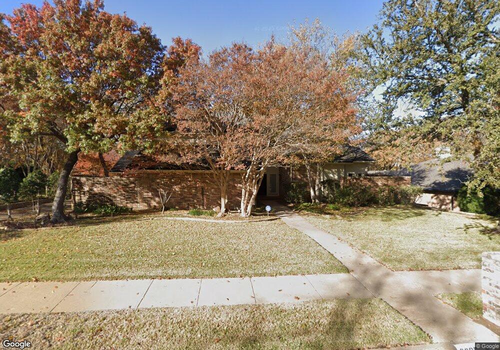 3805 Cambridge Cir W, Bedford, TX 76021 - photo 1